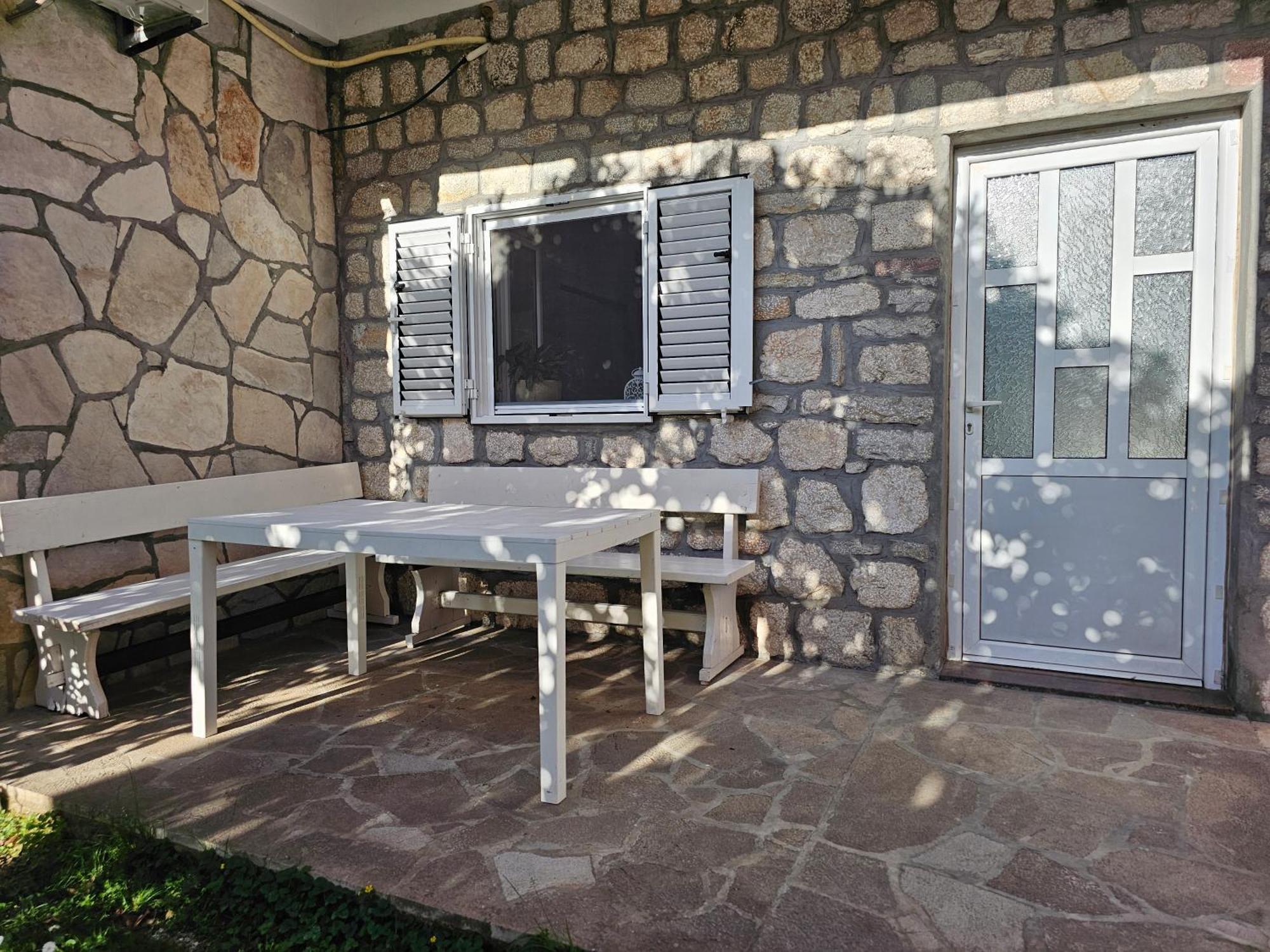 Ferienwohnung Modern Seaside Escape - Stunning Sea View - Private & Stylish Kotor Exterior foto